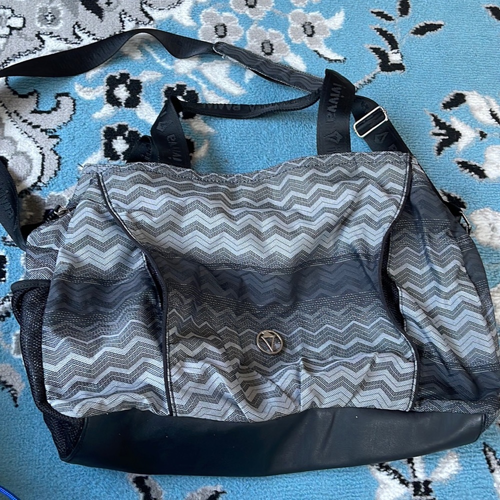 Ivivva by Lululemon gym bag